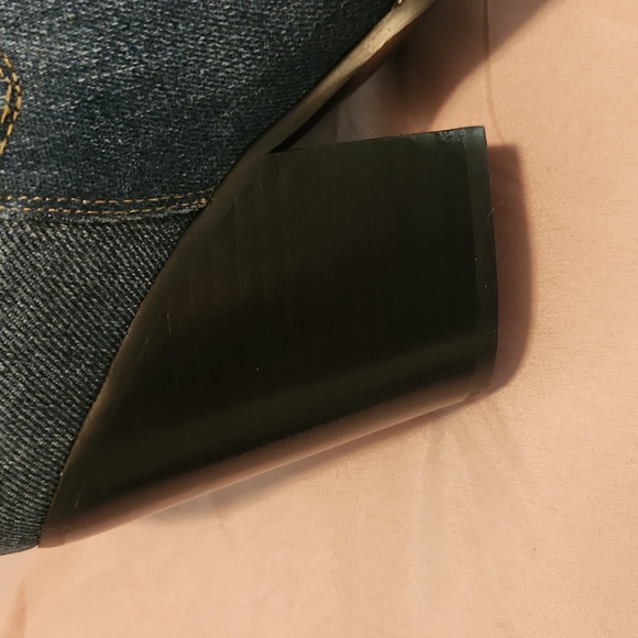 BRAND NEW KENDALL & KYLIE DENIM BOOTIE - Picture 3 of 3